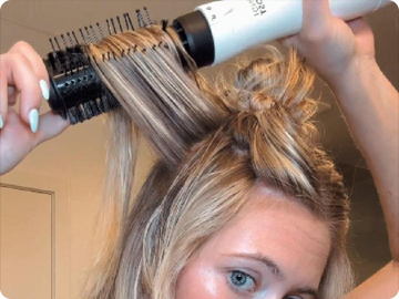 New!  XL Volume Boost Blow-Dry Spray image 2
