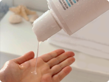 Caffeine Infused Thickening Shampoo image 4